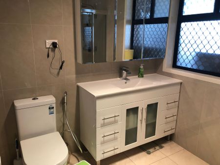 Well Presented 3 Bedroom Home in the Heart of Mount Pritchard&excl; - Photo 3