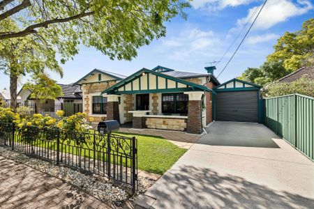 Open the door to resort-style living, close to everything that matters - Photo 3