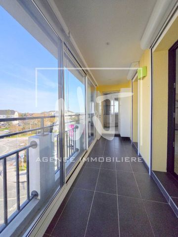 APPARTEMENT A LOUER SAINT BARTHELEMY D'ANJOU 49124 2 chambres avec loggia et stationnement - Photo 4