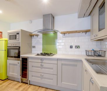 Vauxhall Street, Plymouth - Photo 4