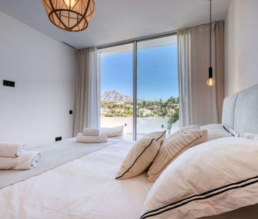 Luxury Flat for rent in Benahavís, Spain - Photo 4