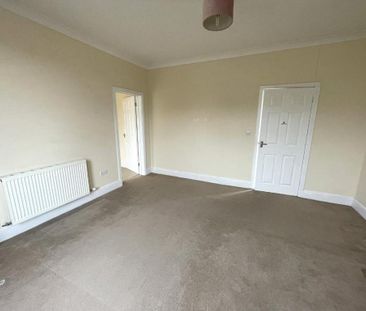 4 bedroom detached bungalow to rent - Photo 2