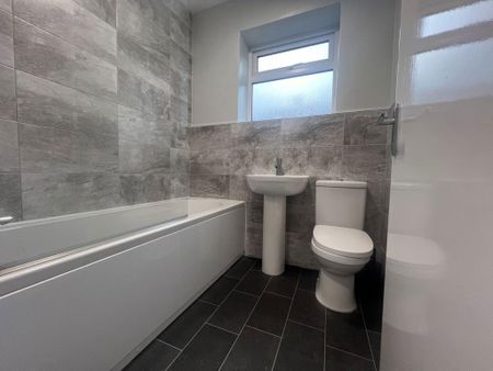 2 bedroom terraced house to rent - Photo 5