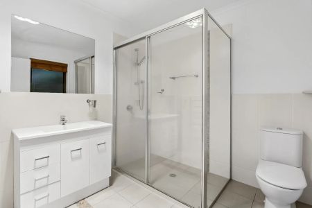 73 Macalister Crescent, Curtin. - Photo 5