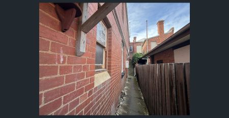 Charming 1-Bedroom Bed Sitter - Photo 4