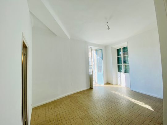 Location Appartement 3 pièces 74m² NICE 06000 - Photo 1