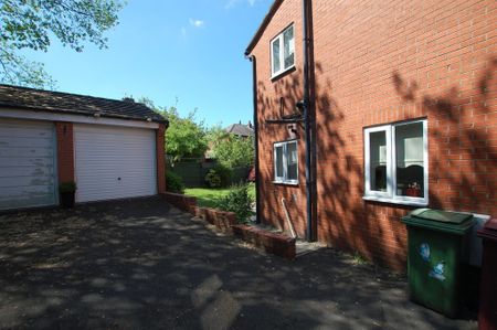 Maybreck Close Bolton Lancashire - Photo 2