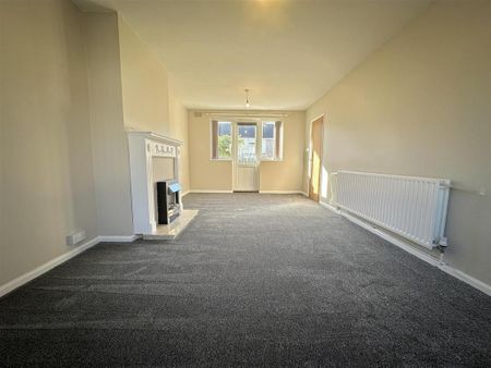 3 bedroom terraced house to rent - Photo 2