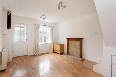 2 bedroom terraced house to rent - Photo 3