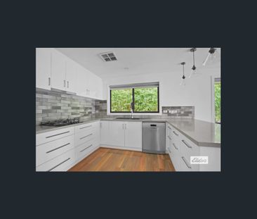 Well presented home close to town - Photo 4