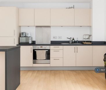 1 bedroom in a flat share to rent - Photo 6