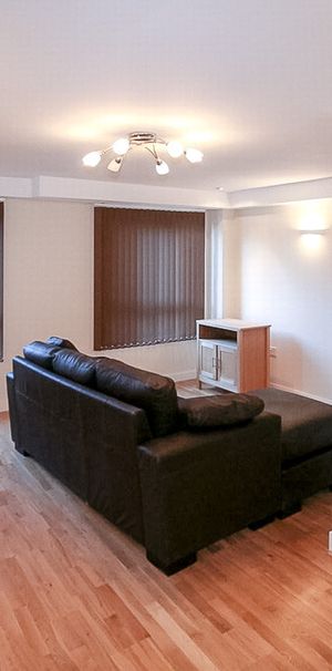 3 The Embankment, 232 Cardigan Road Leeds - LS6 1QL - Photo 1