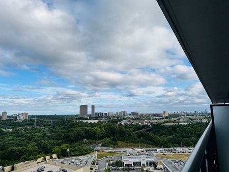 For Lease - 10 Inn on the park Drive Unit# 1605, Toronto, Ontario - Photo 4