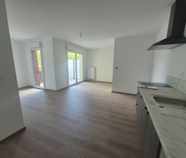 Location Appartement 2 pièces 45m² ARMENTIERES 59280 - Photo 1
