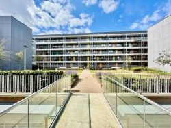 Leonora Walk, Milton Keynes - Photo 1