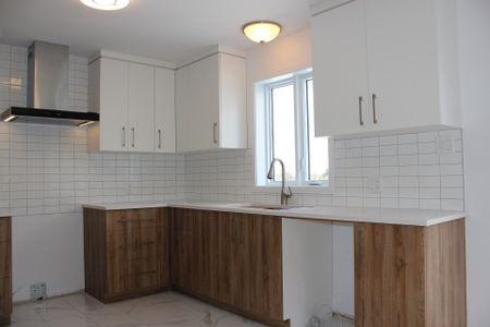 Appartement - 1-211 Rue Décarie - Photo 5