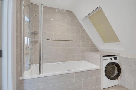 2 bedroom penthouse to rent - Photo 5