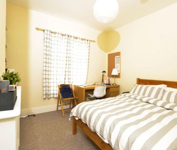 3 bedroom terraced house to rent - Photo 3