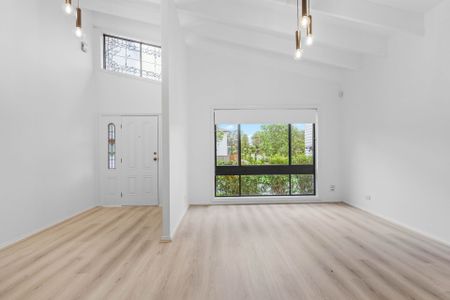 RENOVATED FAMILY HOME! - Photo 2