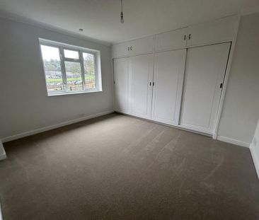 4 bedroom detached house to rent - Photo 4
