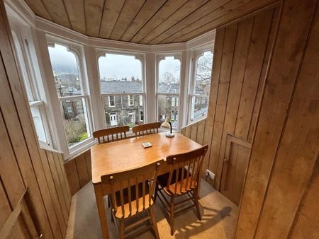 4 bedroom flat to rent - Photo 3