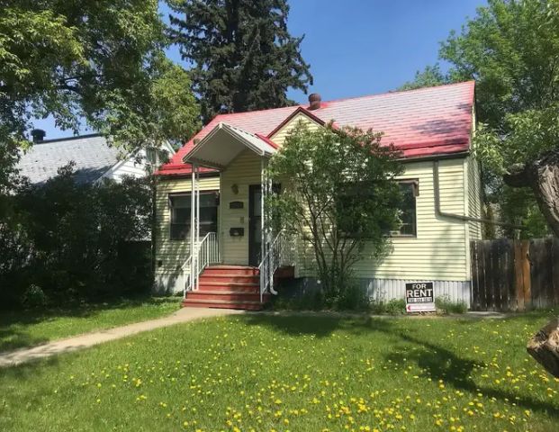 Nicely Located 3 Bdrm Main Floor Suite in Allendale | 10802 65 Avenue Northwest, Edmonton - Photo 1