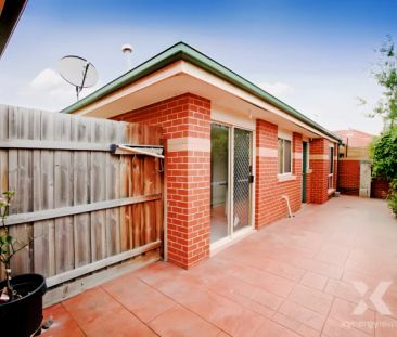 2 Bed, 1 Bath - Photo 6