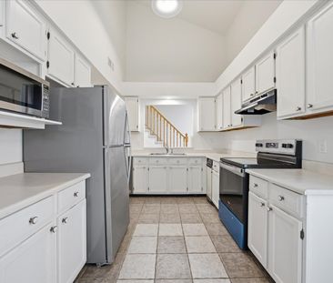 For Lease - 1663 NASH Road Unit# D16, Clarington, Ontario - Photo 2