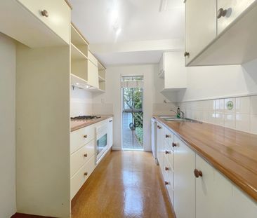 Sunny 3 bedroom 2 Bathroom - Walking to Parnell Primary School - Photo 6