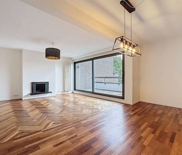 Lumineux appt (+-132m²) - 2 chambres + 3 terrasses. - Photo 2