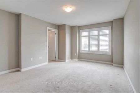 Property For Lease | X9015159 - Photo 2