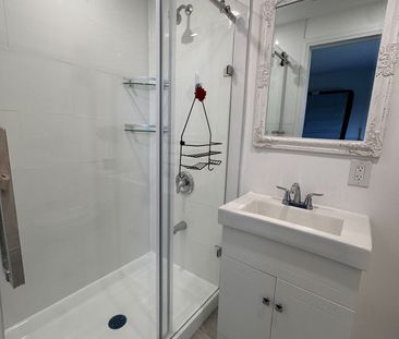 For Lease - 2425 Carlanne Place Unit# Main, Mississauga, Ontario - Photo 4