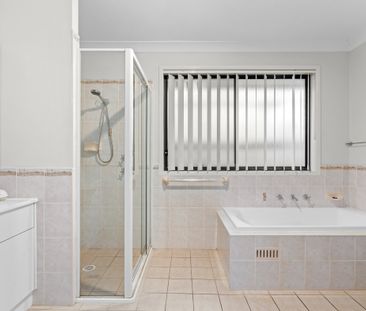 12 Courtley Avenue, Kellyville Ridge NSW 2155 - House For Rent | Do... - Photo 4