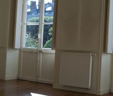 Louer appartement 4 pièces de 149 m² - Photo 4