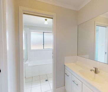 1/5 Pumphouse Crescent, Rutherford NSW 2320 - Photo 2