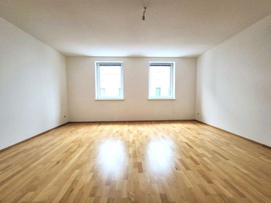 Hessenplatz! Schöne, gepflegte Wohnung mit Balkon, 85 m² WNFL im 1. OG mit Lift, Garage optional! Landstraßennähe! - Foto 1