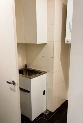 2 bed 2 bath-964 - Photo 4