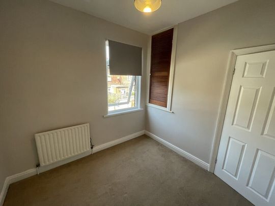 Blenheim Avenue, Barnsley - Photo 1