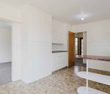 Very tidy 3 Bedroom home - Photo 2