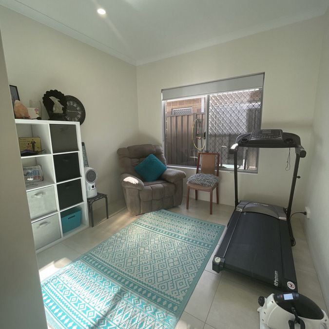 Comfortable Living In Whimbrel Crescent! - Photo 1