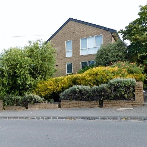 2/79 Brown Street, Heidelberg - Photo 1