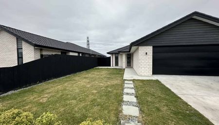 Modern Family Home in Prime Yaldhurst Location - Photo 5