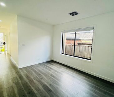 16 Welland Drive, Mickleham, Vic 3064 - Photo 6