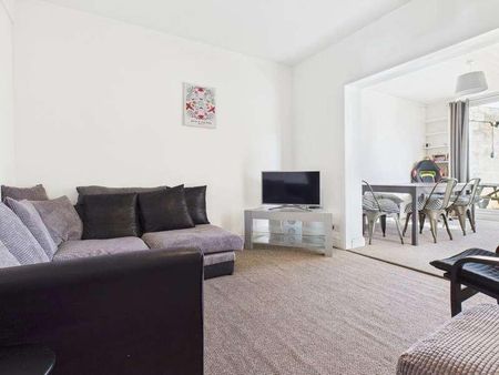 Bevendean Crescent, Brighton, BN2 - Photo 4