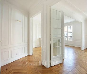 Appartement à louer à Paris 3Ème - Photo 1