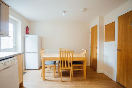 4 bedroom house to rent - Photo 3