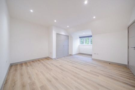 3 bedroom apartment to rent - Photo 5