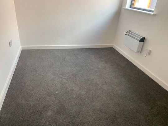 3 bedroom flat to rent - Photo 1