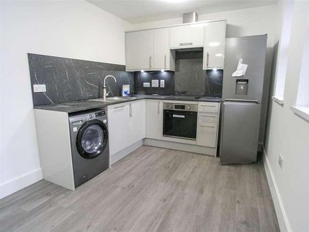 D, High Street, Llandaff, Cardiff, CF5 - Photo 3