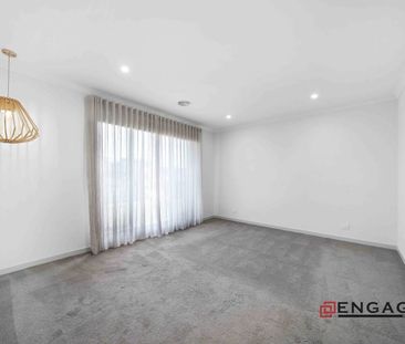 FAMILY LIVING IN THE HEART OF TARNEIT...!!! - Photo 6